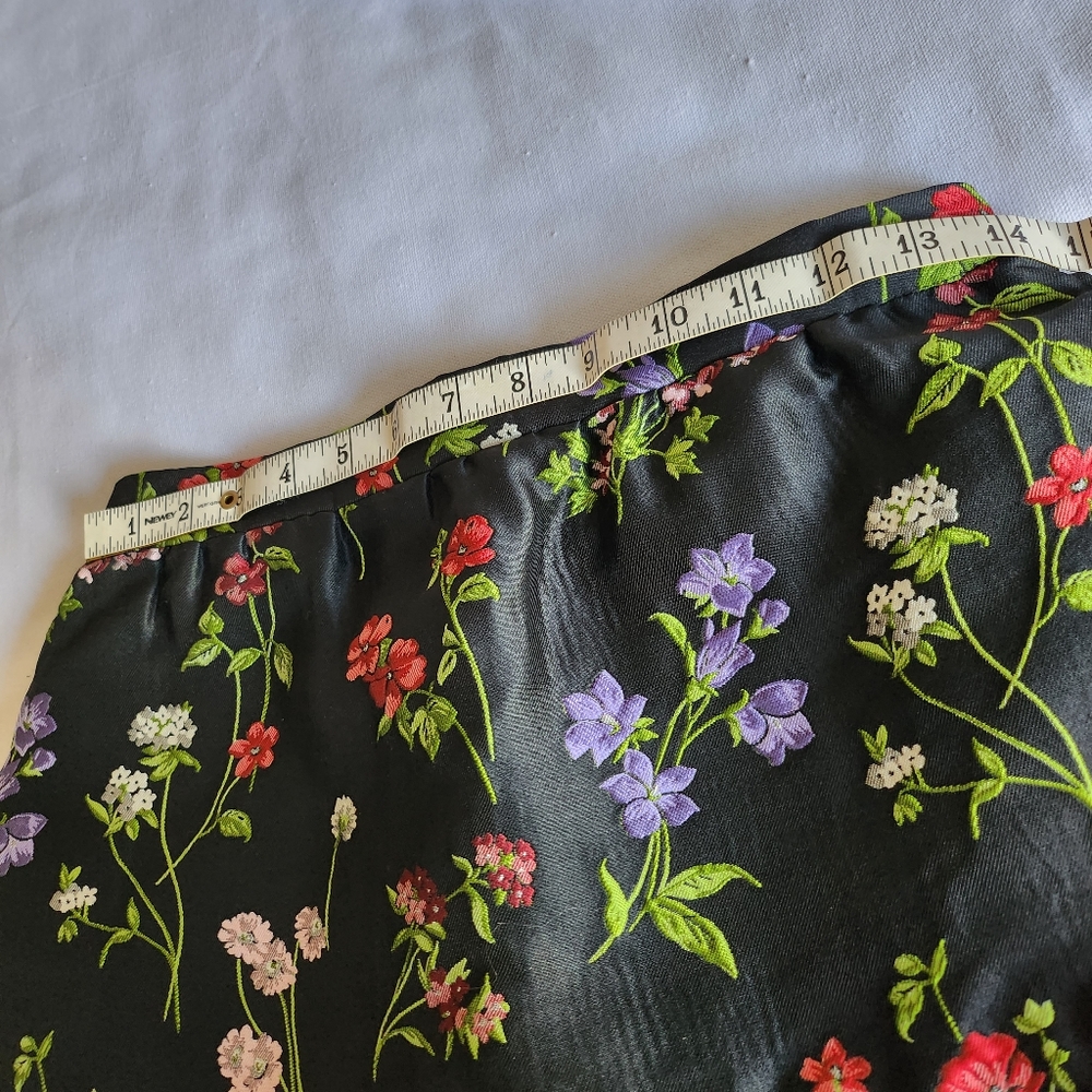 OSCAR DE LA RENTA I S (16Y) Embroidered Floral Skirt - Picture 5 of 9